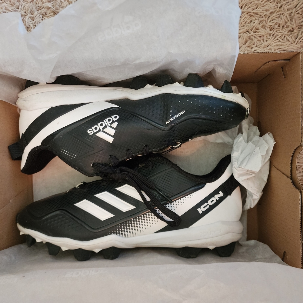 adidas youth baseball cleats